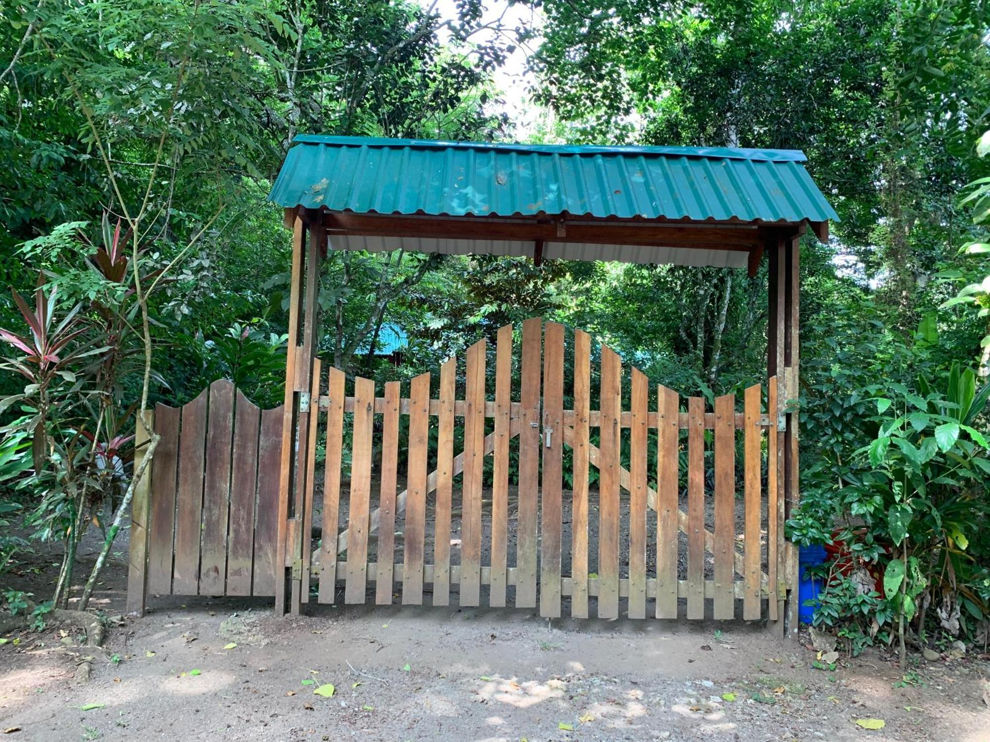 Brigitte'S Ranch Hotel Cahuita Luaran gambar